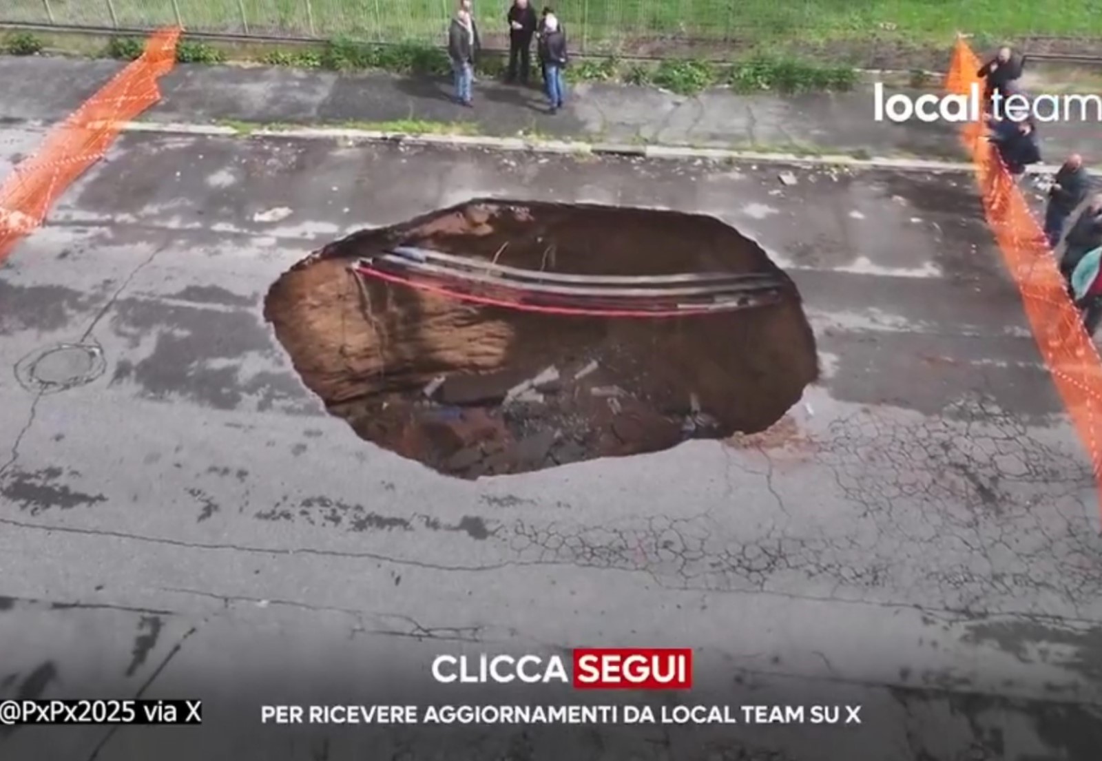 Luknja na cesti v Rimu (2024), slika 2
